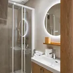 Heart, 3 Bedroom 3 Bath, 100m Palais &