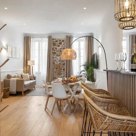 Apartment Heart, 3 Bedroom 3 Bath, 100m Palais & *