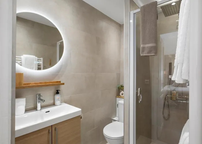 Heart, 3 Bedroom 3 Bath, 100m Palais &